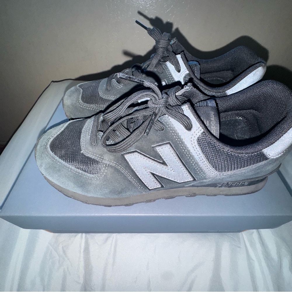 New Balance Men's Charcoal Sneakers size 9. Sorry no box